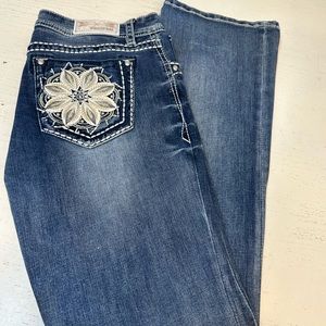 Grace in LA, Easy Fit Jeans- Size 32